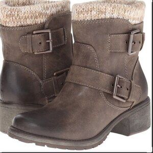 Roxy Scout (Brown) Women's Pull-on Boots